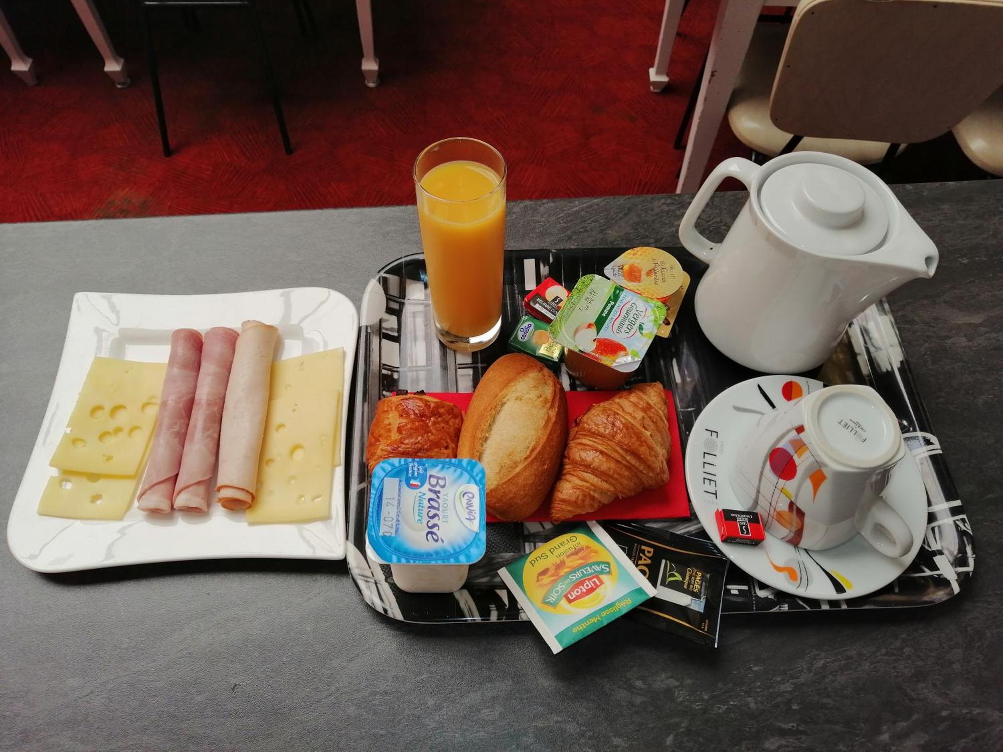 Hotel Le Celtic 蒙吕松 外观 照片